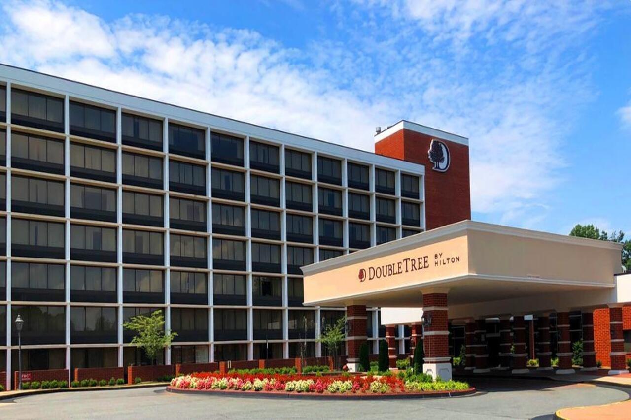 Doubletree By Hilton Charlottesville Exterior photo