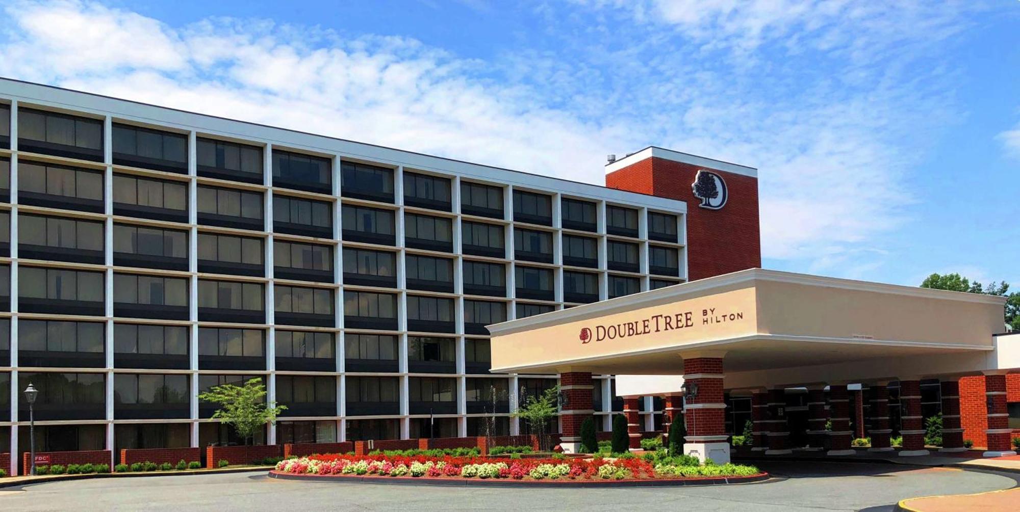 Doubletree By Hilton Charlottesville Exterior photo